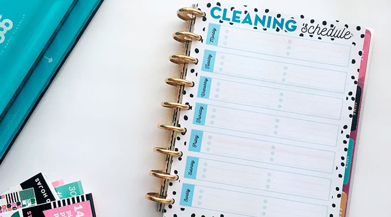 Free Printable Cleaning Schedule in 5 sizes to add to your planner or home binder. Helps you organize your cleaning tasks and keep your home clean and organized. #freeprintable #lovelyplanner #Planner #home #organization