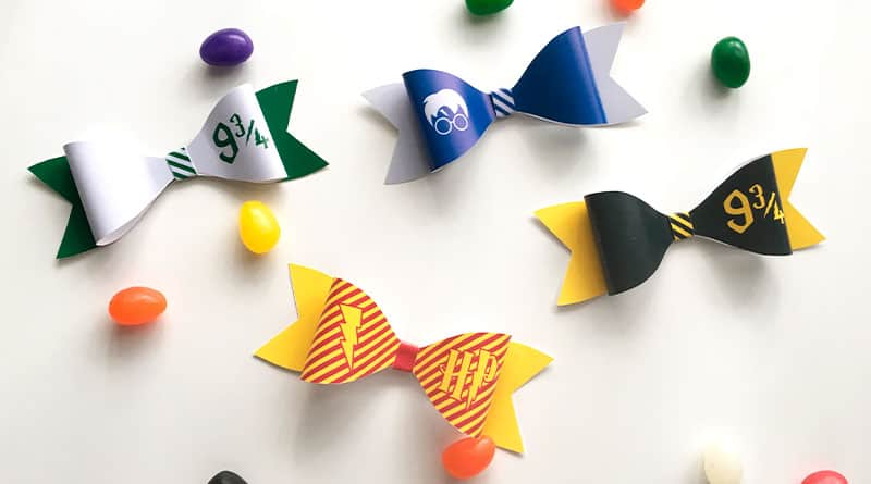 Free Printable DIY Harry Potter Paper Bows to create a wizard costume accessory, decorate your Harry Potter party or decorate a wrapped gift package. #harrypotter #DIY #papercraft #paperbow #party #kidscrafts #lovelyplanner